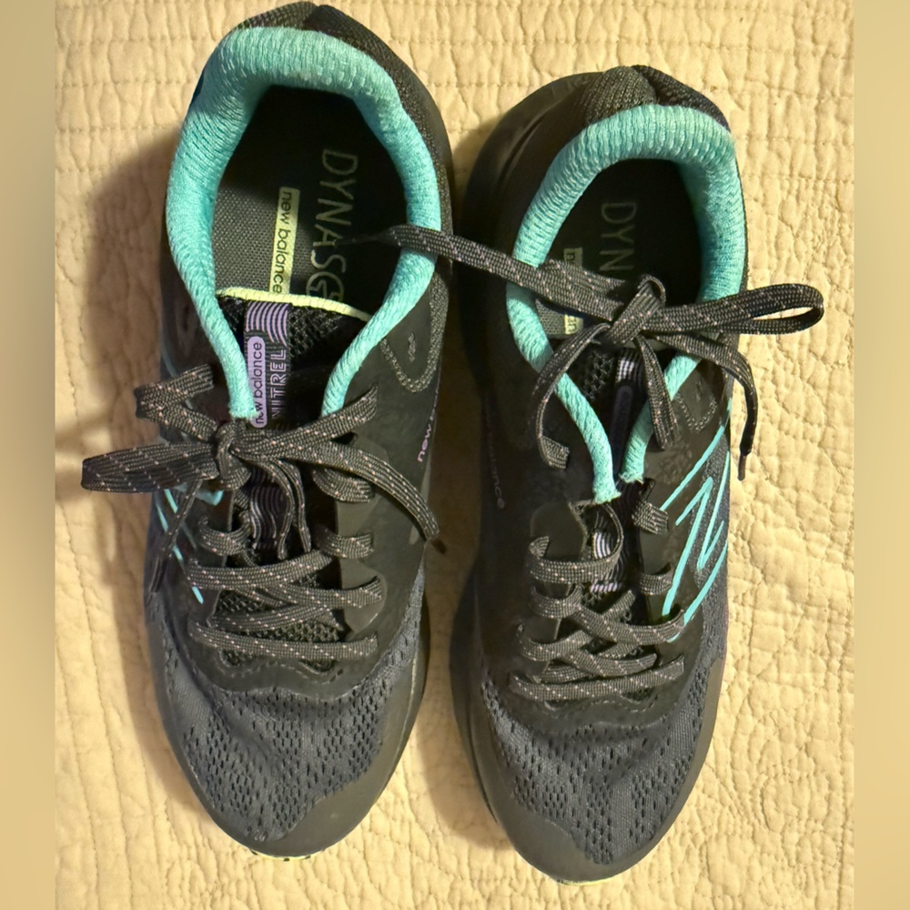 New Balance Women's Dark Gray & Teal Athletic Running Shoes
